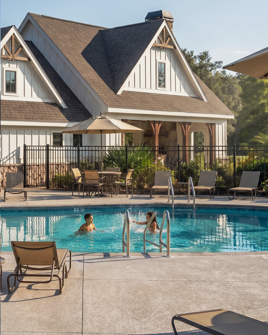 Summer Clubhouse & Resort Pool Community – image 4/15